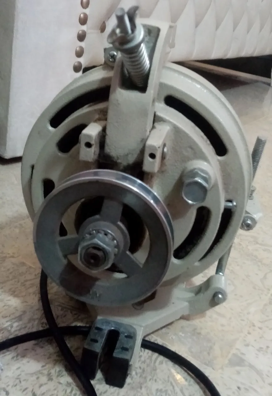 Sewing machine SHUNFA company