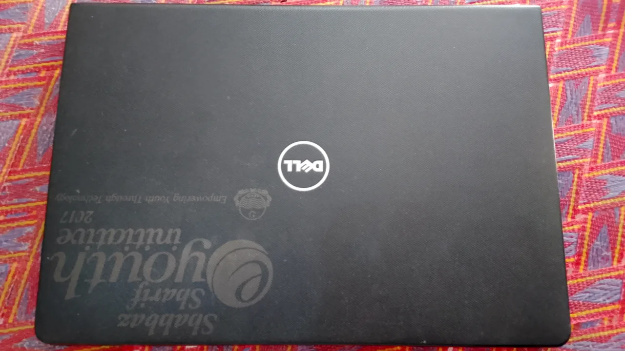 π Dell Vostro 14-3468 Core i7 7th Gen Laptop