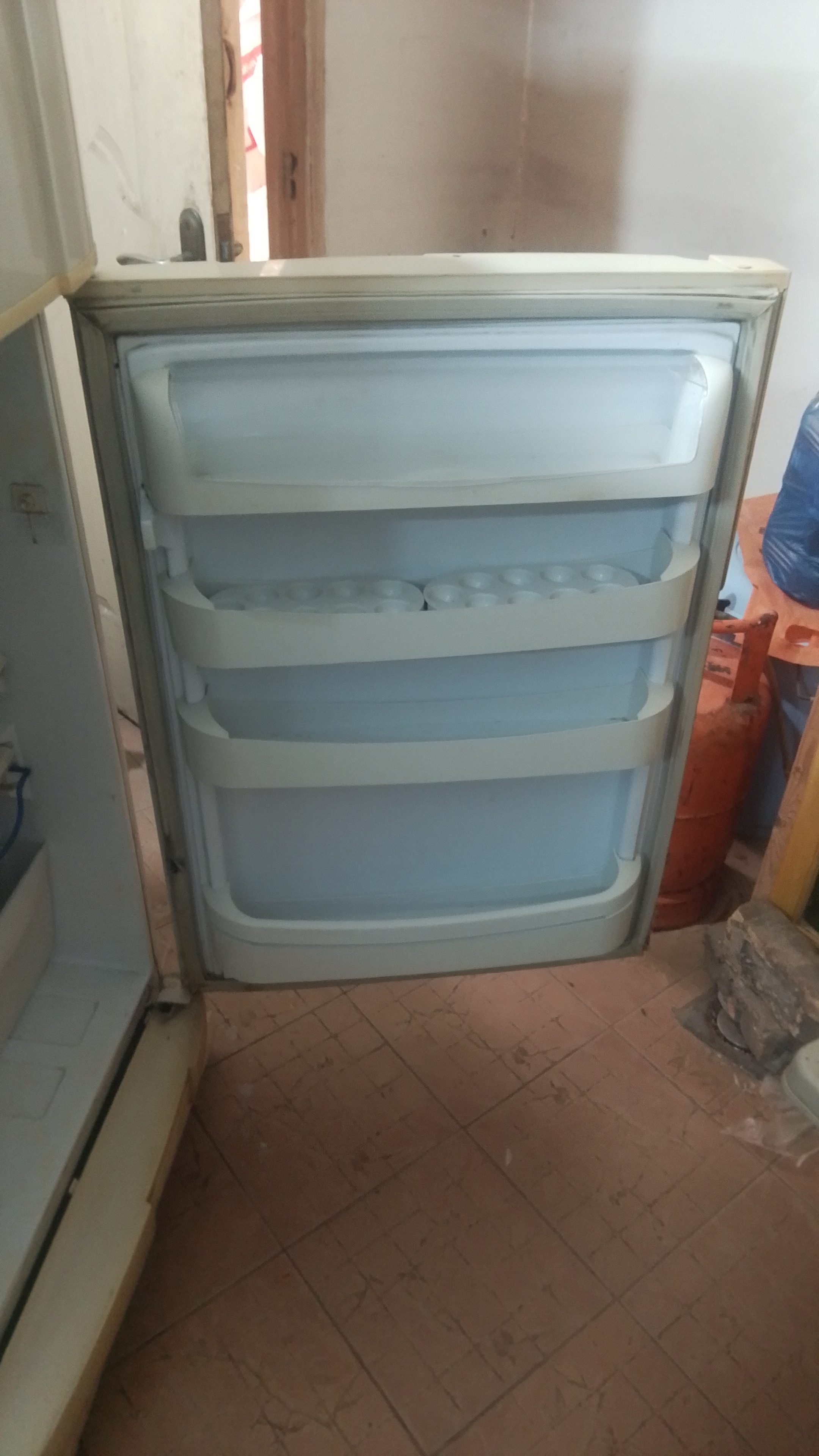 Pel refrigerator