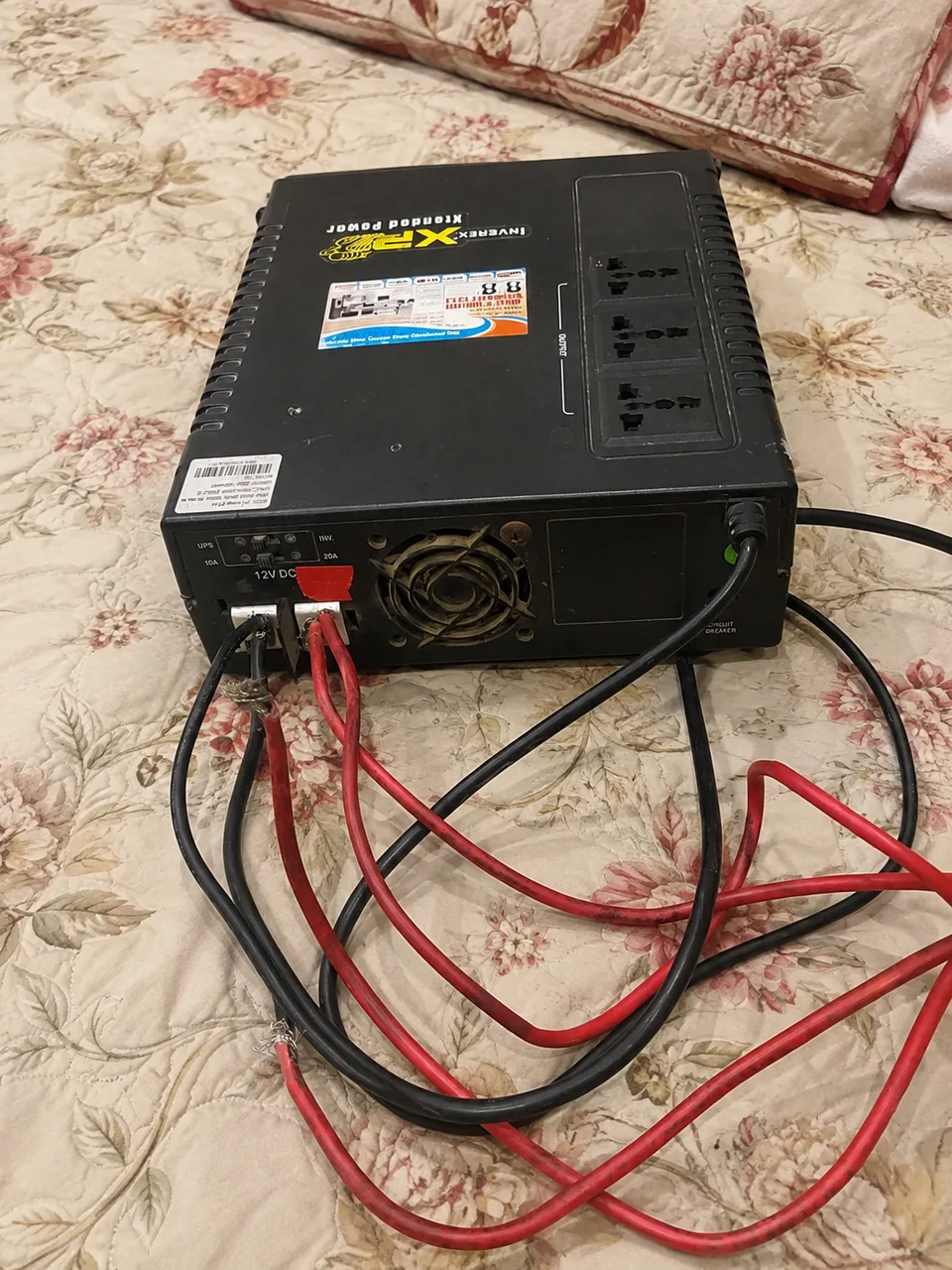UPS 12 V