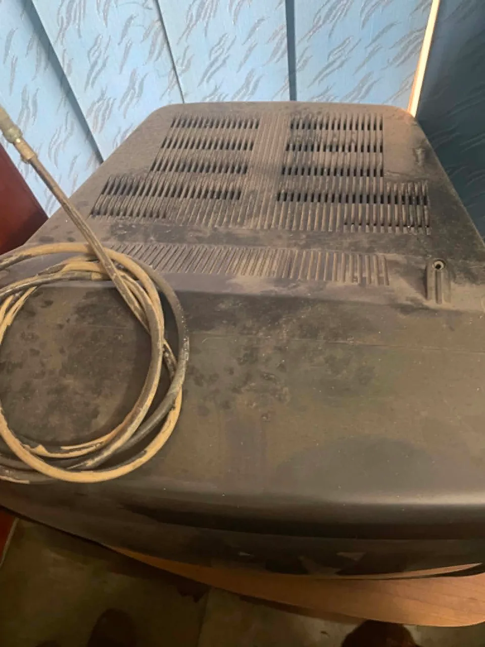 LG old style tv