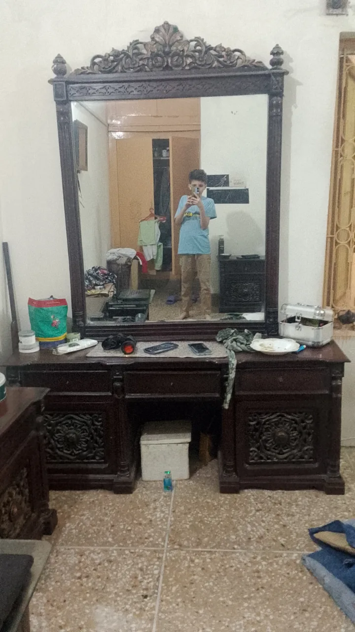Dressing and cuboard