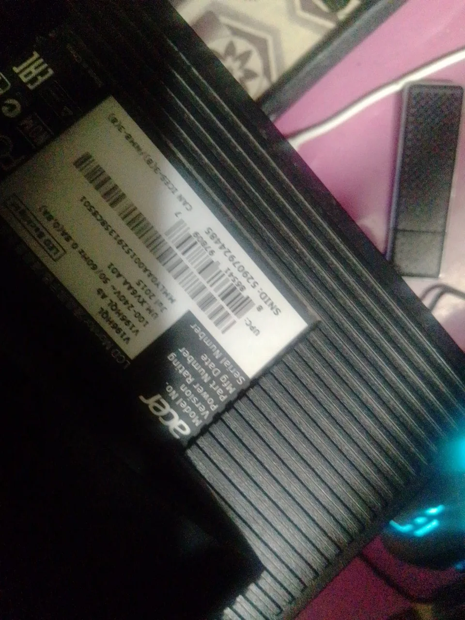 Acer  V196HQL  18.3
