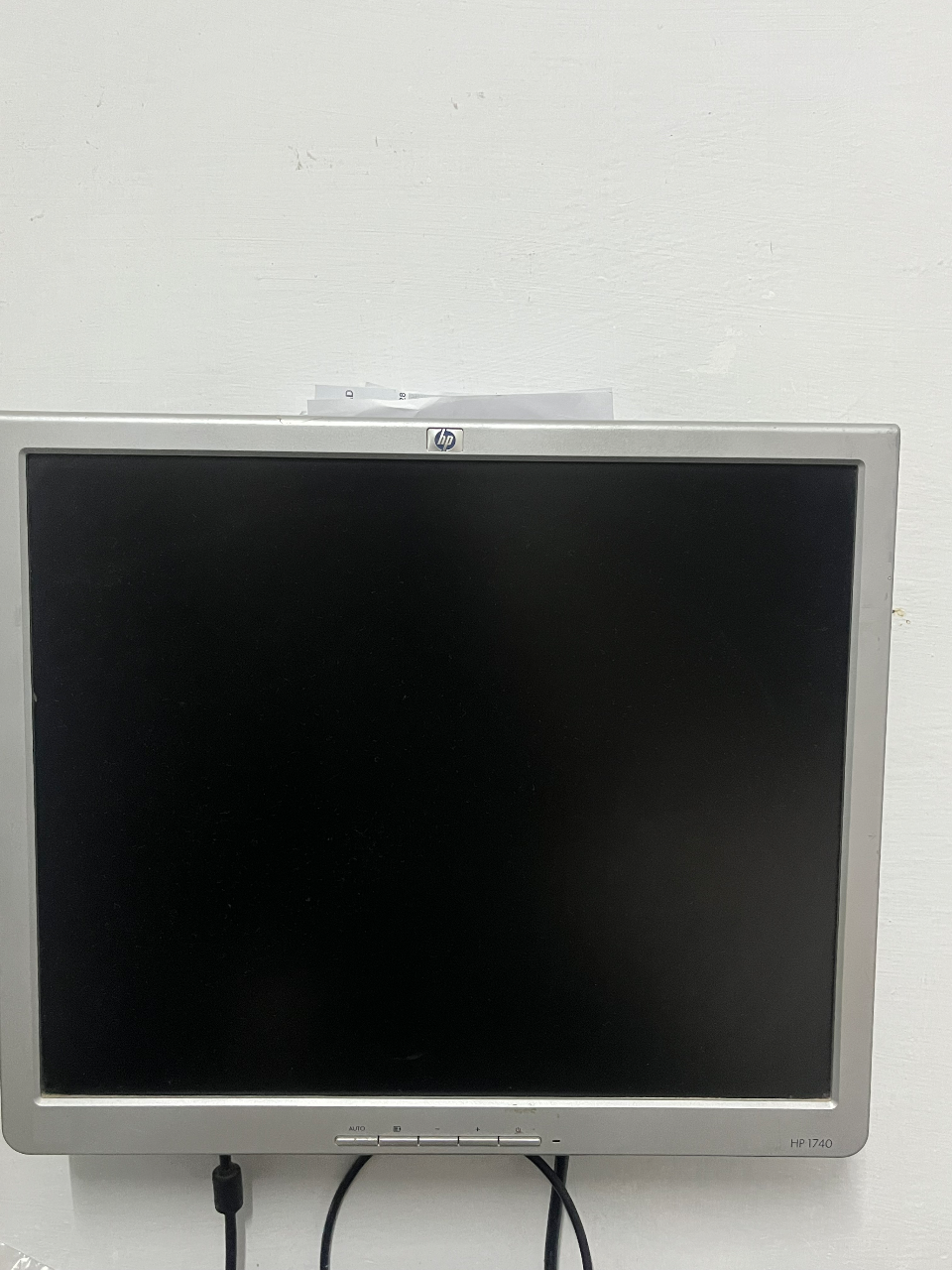 Hp desktop with lcd and keyboard and mouse