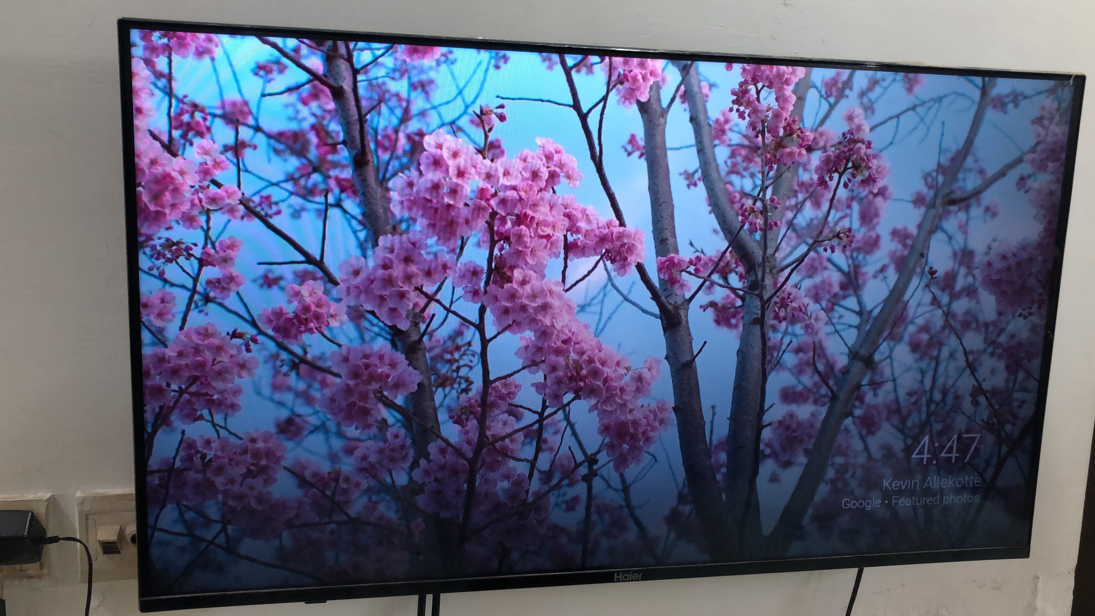 Haier led smart 42 inches