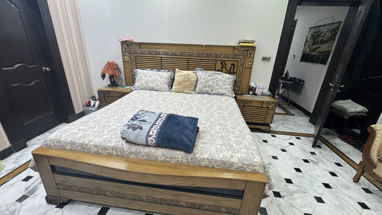 Bedroom set