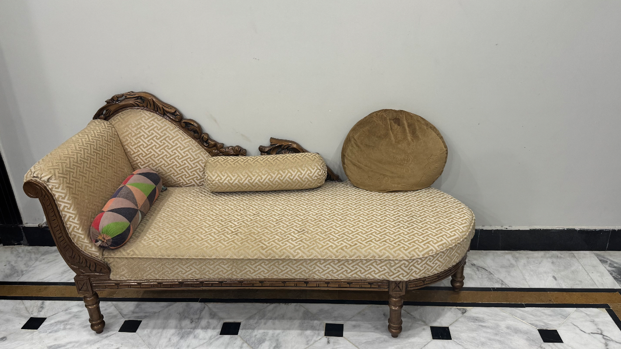 Bedroom set