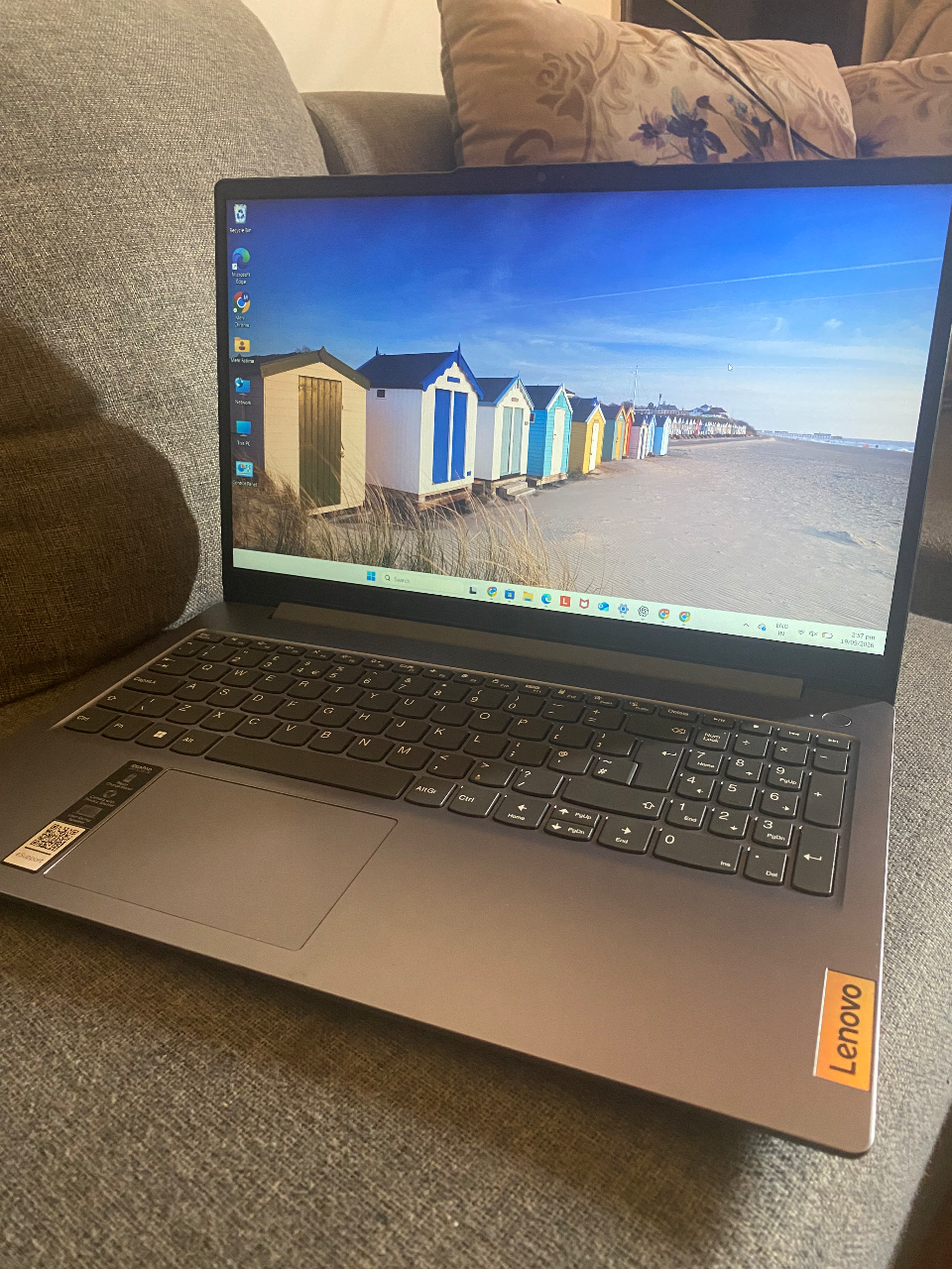 Lenovo ideapad 3