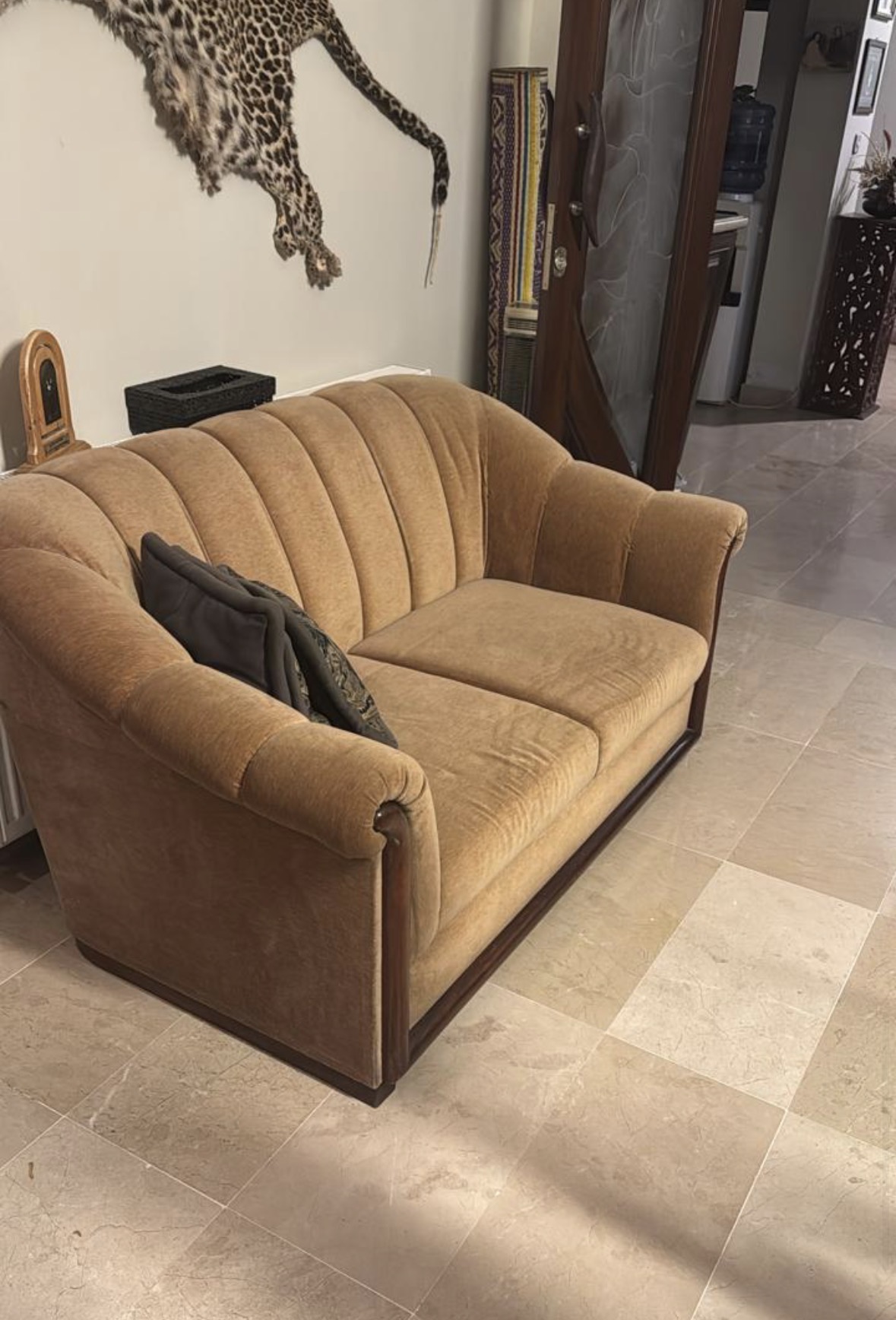Sofa set