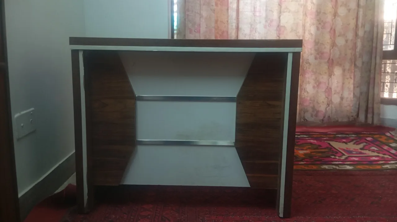 Study table/ computer table