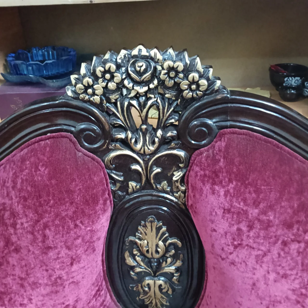 Drawing room sofas with table set