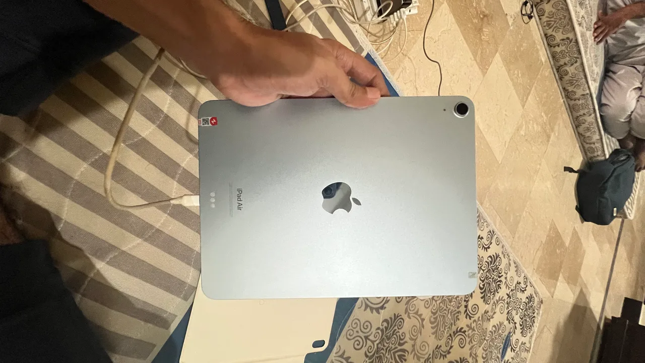 Apple iPad Air 6th Gen (M2) 256 GB Wifi + Apple pencil pro