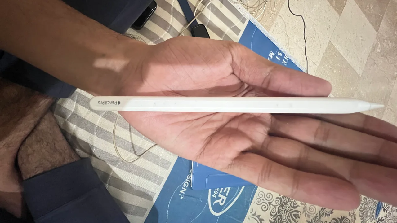 Apple iPad Air 6th Gen (M2) 256 GB Wifi + Apple pencil pro