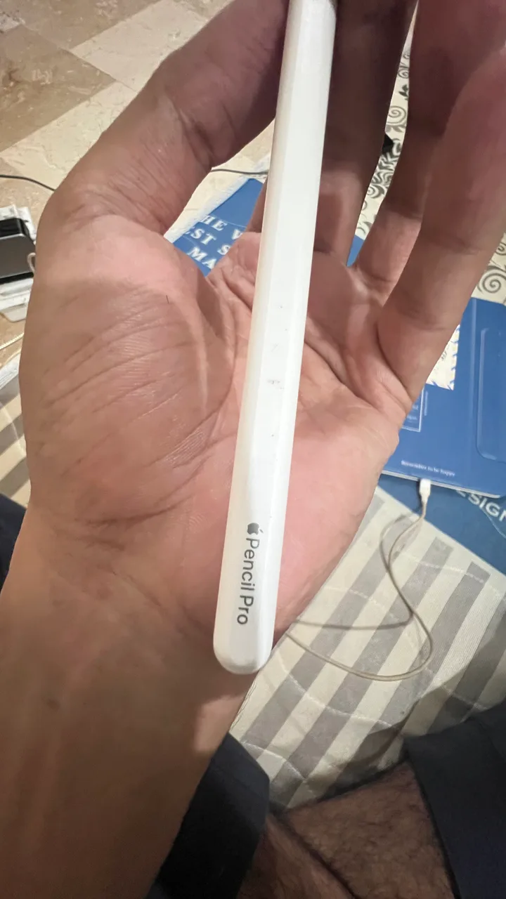 Apple iPad Air 6th Gen (M2) 256 GB Wifi + Apple pencil pro