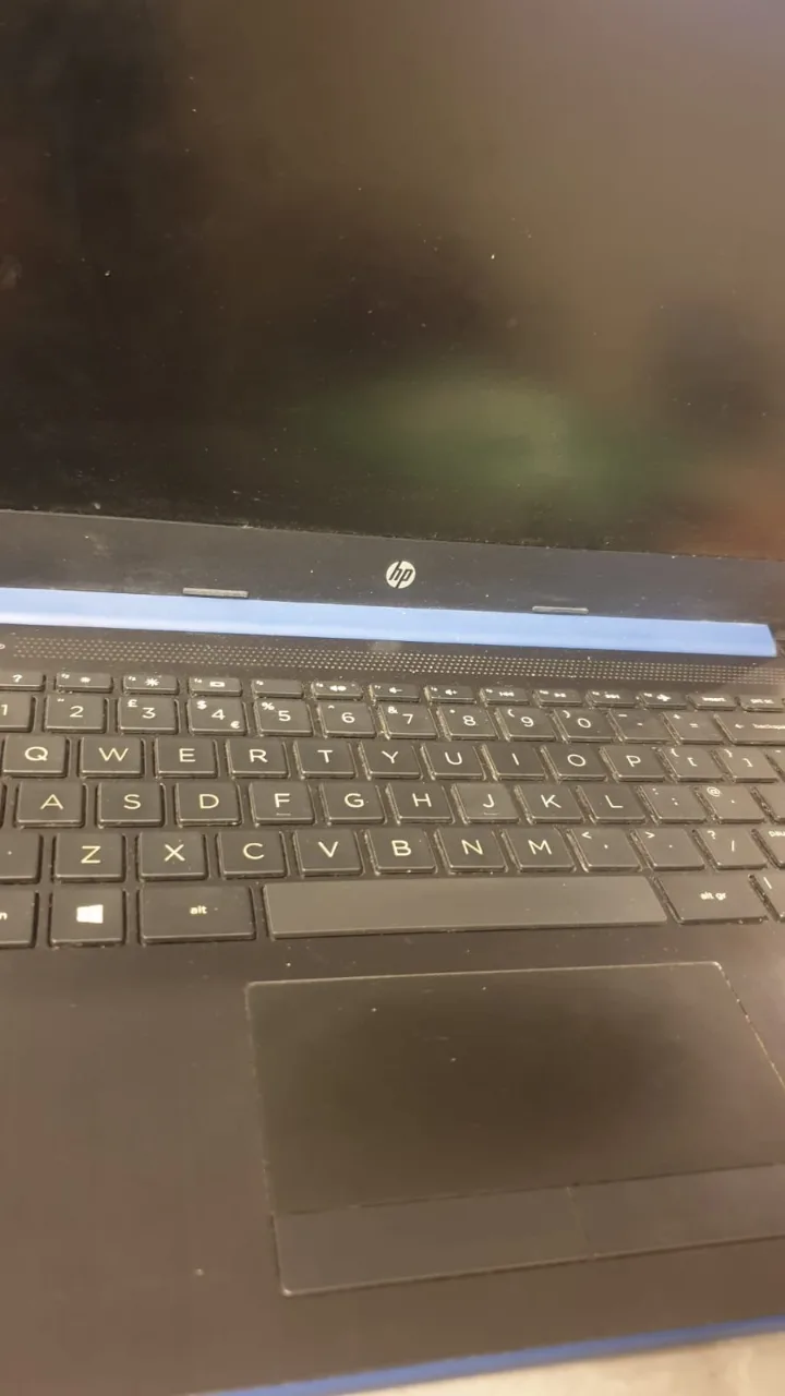hp laptop 14-cm0xxx-AMD A4, 4 GB Ram, 64 GB SSDwindows 10 pro and