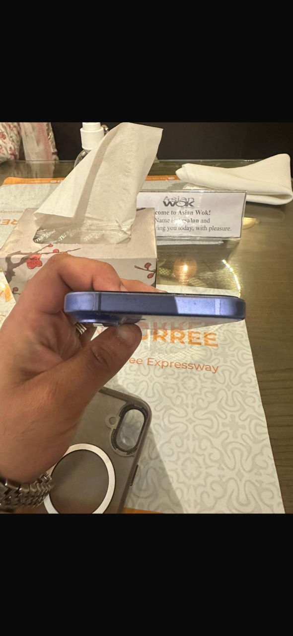 iPhone 16