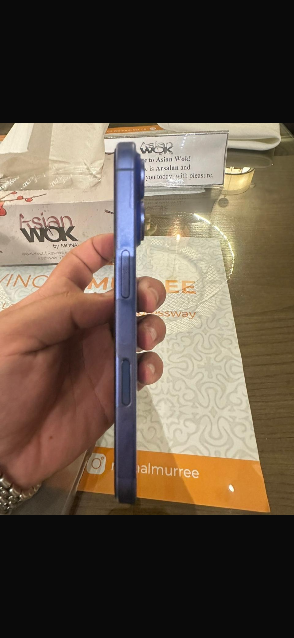 iPhone 16
