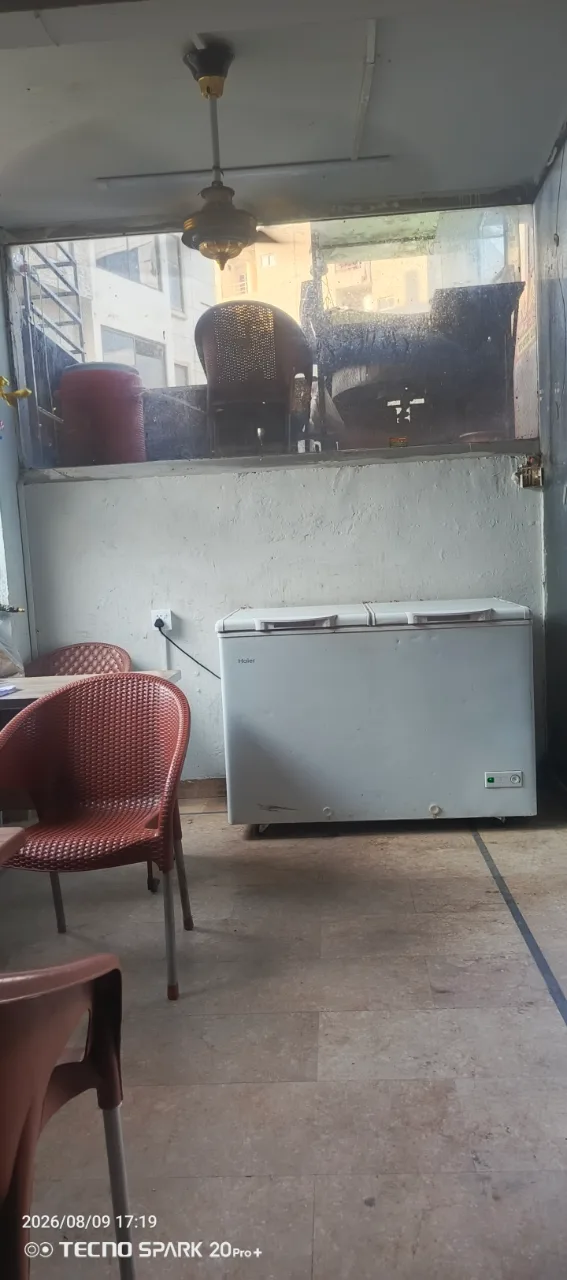 Restaurant ka full saman